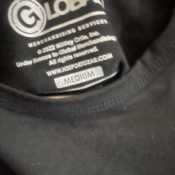 Graphic tee - Picture 2 of 2